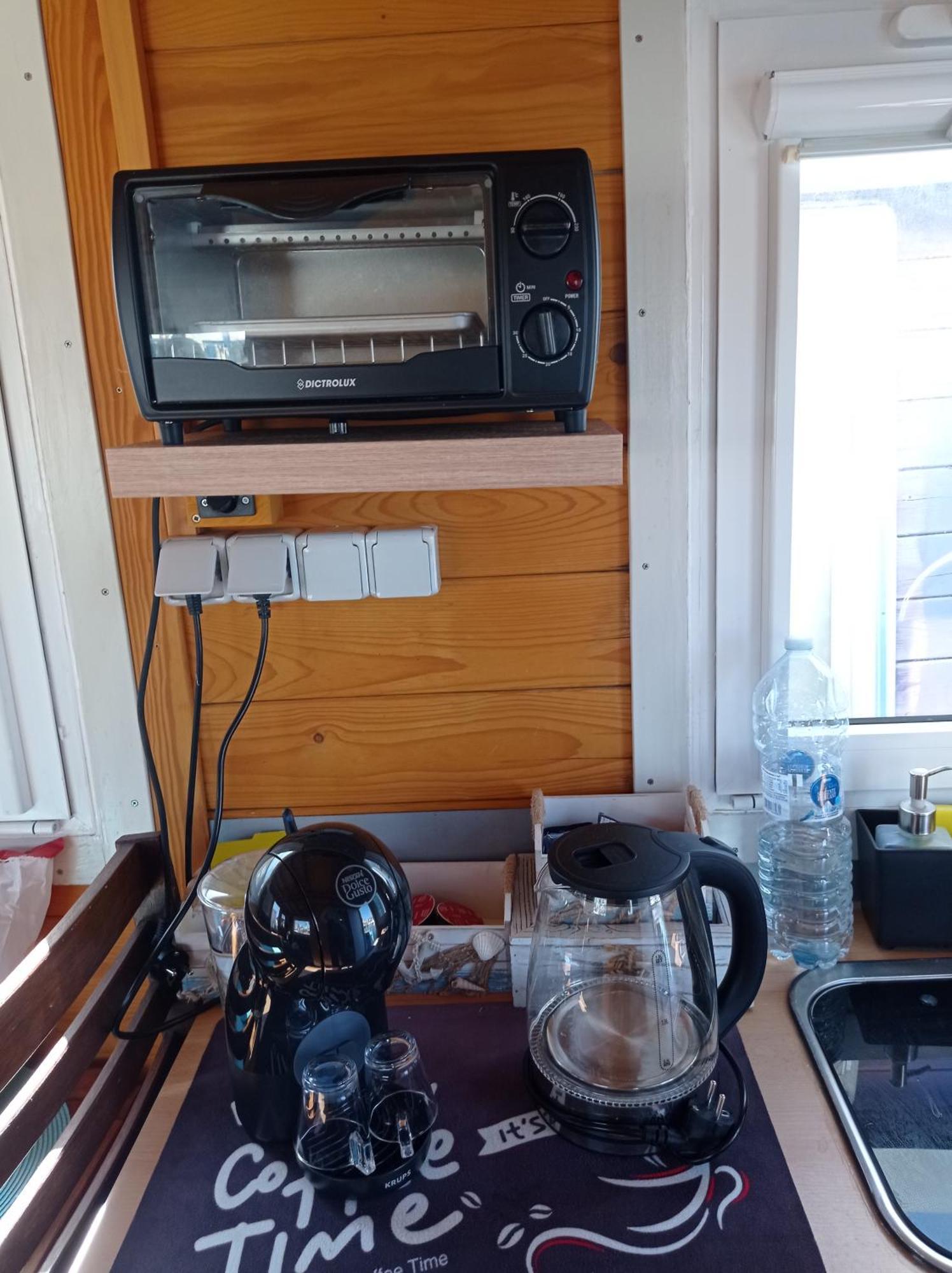 Botel Houseboat Bluseadream Alghero *